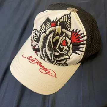 Ed Hardy 에드하디 메쉬 캡 장미 화이트 블랙