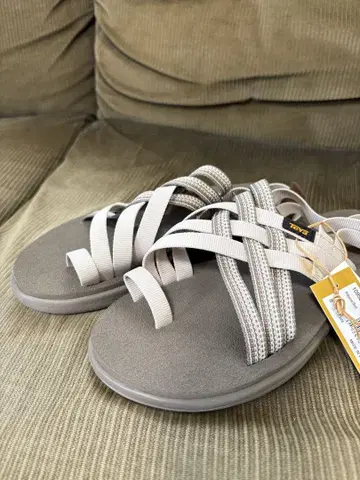 Teva 스포츠 샌들 그레이