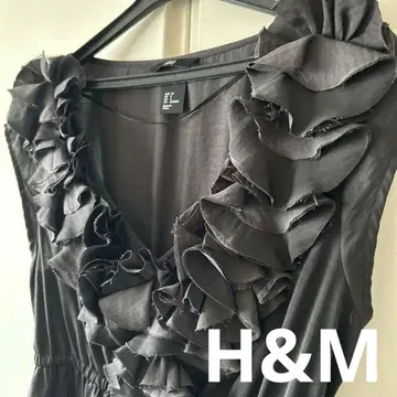H&M 블랙 프릴 레이디 상의 파티에도!