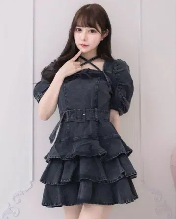 pium 피움 티어드 프릴 미니 원피스 블랙
