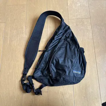 Patagonia 블랙 숄더백
