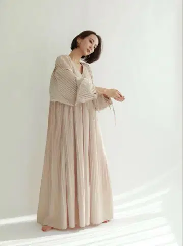 louren all pleats volume dress 로렌
