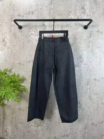 다크 그레이 스트레이트 데님 하이웨스트 M