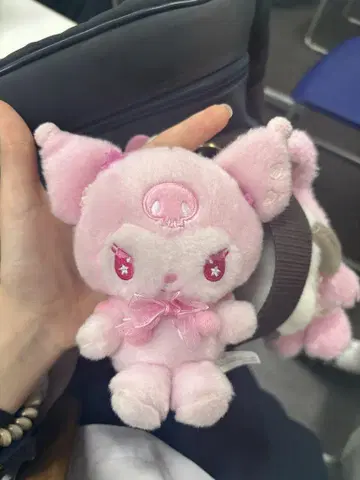 쿠로미 스쿨백 참