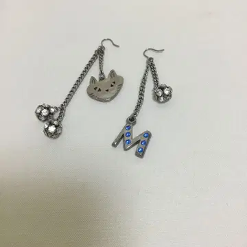 고양이 참 귀걸이 비쥬 포함