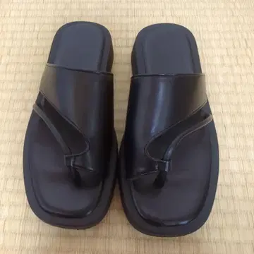 블랙 플립플랍 합성 피혁 제품