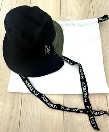 JW ANDERSON 버킷 햇 모자