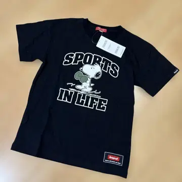 PEANUTS 스누피 티셔츠 블랙
