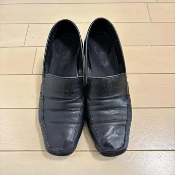 Please 아치 블랙 가죽 로퍼 22cm