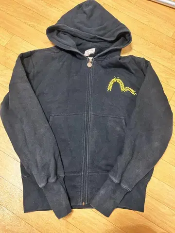 EVISU 후드티