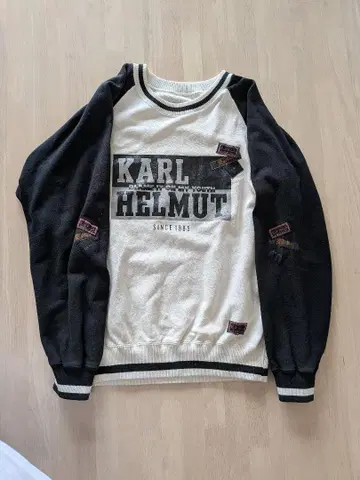KARL HELMUT 래글런 슬리브 맨투맨