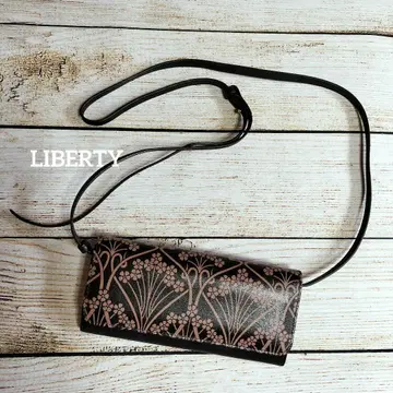 [가격 인하 협상 환영] 리버티 LIBERTY 숄더 지갑 장지갑 블랙