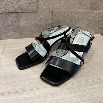 블랙 스트랩 샌들 24.5cm