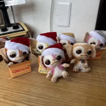 Gremlins 산타 모자가 달린 봉제 인형 6개 세트