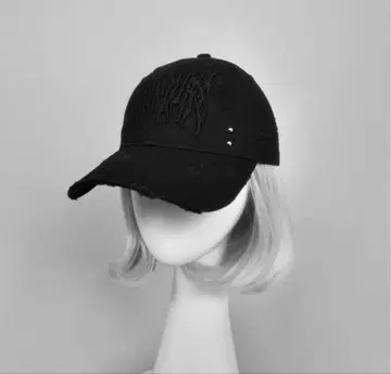dimmoire 디무모어 로고 자수 데미지 캡 BLACK
