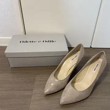 ODETTE E ODILE 포인트드 볼 힐 펌프스 24cm 골드