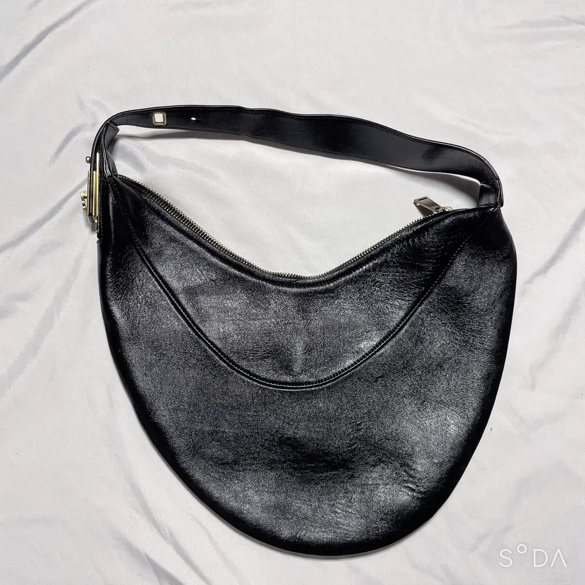 [韓国人気] ARCHIVEPKE★LUV HOLE BAG ナイロンショルダーバッグ Luv hole bag