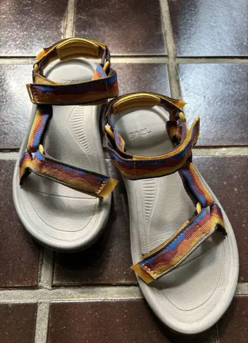 Teva 스포츠 샌들 24cm 멀티 컬러  거의 미사용