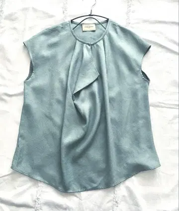 유나이티드 애로우즈 프론트 프릴 블라우스 그린 린넨