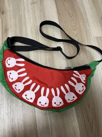 CUNE 라운드 숄더백