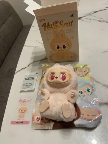POP MART Have a Seat 봉제 인형 DADA