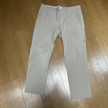 New Balance 남성용 바지 사이즈 6 베이지