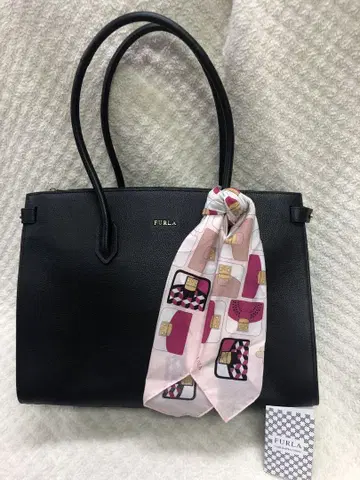 훌라 블랙 토트백 스카프 핸드백
