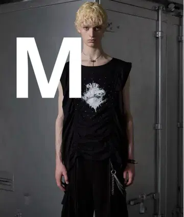 GRANCY 셔링 디자인 라인 스톤 그래픽 슬리브리스 T M