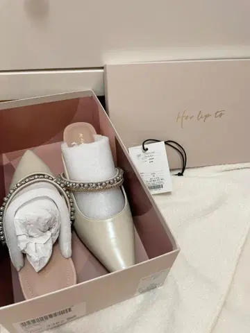 미사용 herlipto a new day mules 38 사이즈 뮬