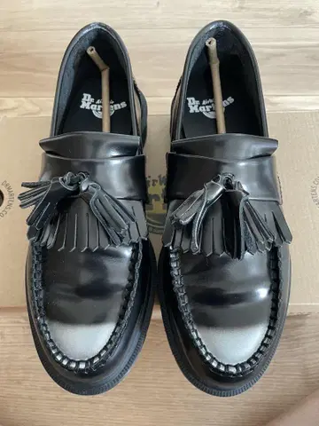 Dr. Martens ADRIAN 닥터마틴 태슬