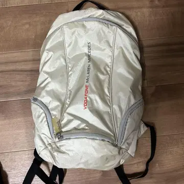 테크 계열 화이트 백팩 y2k