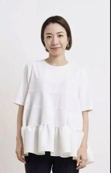 yori 하프 슬리브 티어드 블라우스