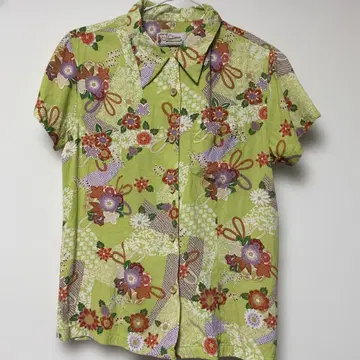 Hawaiian 꽃무늬 반팔 셔츠 M 사이즈