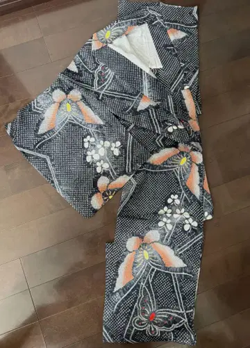 네이비 컬러 나비 패턴 아리마츠 시로리 유카타