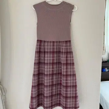 BLUE LABEL CRESTBRIDGE 슬리브리스 원피스
