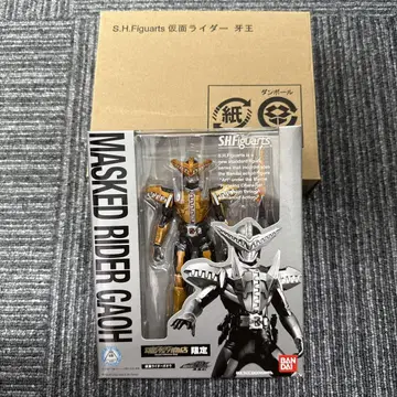 S.H. 피규아트 가면라이더 가오