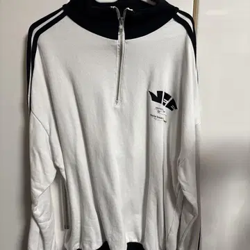 NEE DINDON 하프 지퍼 NEE HALF ZIP SWEAT