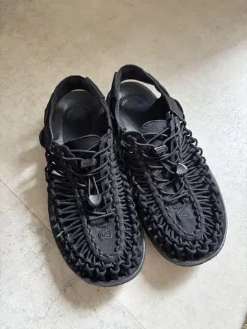 KEEN 블랙 사이즈 9 (27.0cm 상당)