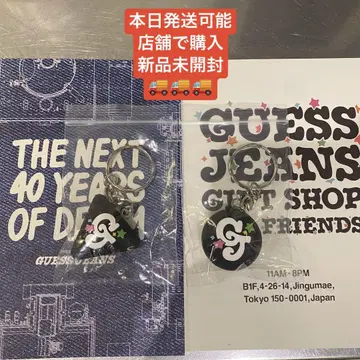 GUESS JEANS GIFT SHOP 키링 2개