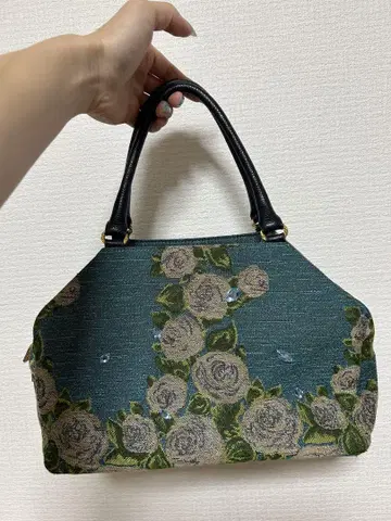 Think Bee! 핸드백 새상품급