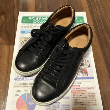 블랙 가죽 스니커즈