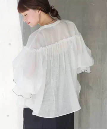 IENA B. 린넨 혼방 시어 블라우스 미사용 새상품