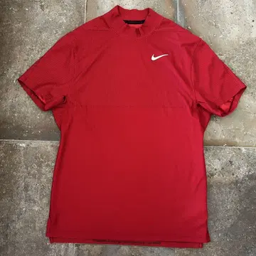 나이키 DRI FIT 타이거 우즈 모크넥 반팔 티셔츠 S