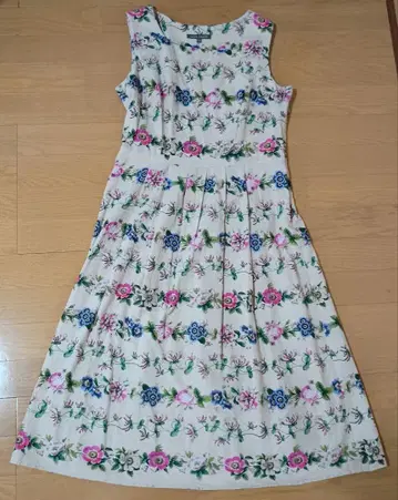 LAURA ASHLEY 꽃무늬 슬리브리스 원피스 사이즈 11
