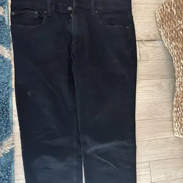 블랙 슬림 핏 데님 팬츠