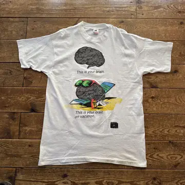 90s Fashion Victim brain 티셔츠