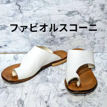 파비오 루스콘니 화이트 가죽 샌들 36 이탈리아제 비치