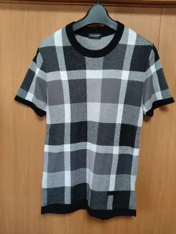 BLACK LABEL 체크 무늬 반팔 티셔츠 그레이 계열