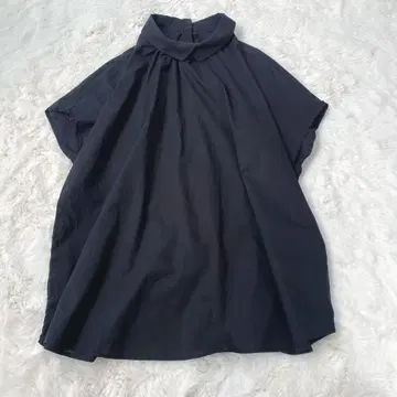 베리떼꾸르 veritecoeur 프렌치 슬리브 코튼 블라우스 블랙