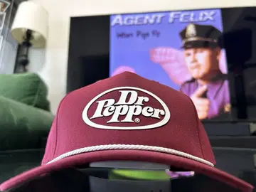 USA 기업 Dr Pepper 닥터 페퍼 스냅백 캡 와인